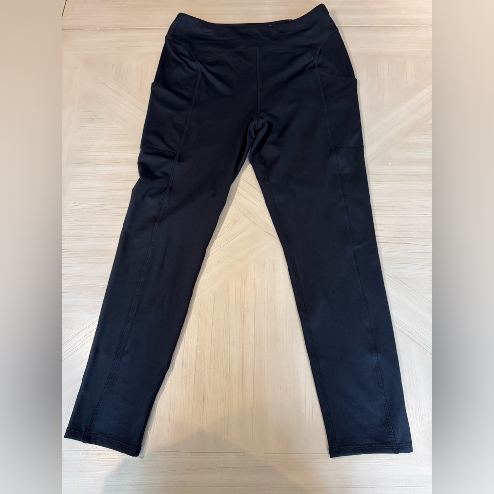 SO Sporty Black 7/8 Leggings with Pockets – Size Large (NWOT) - Picture 6 of 16